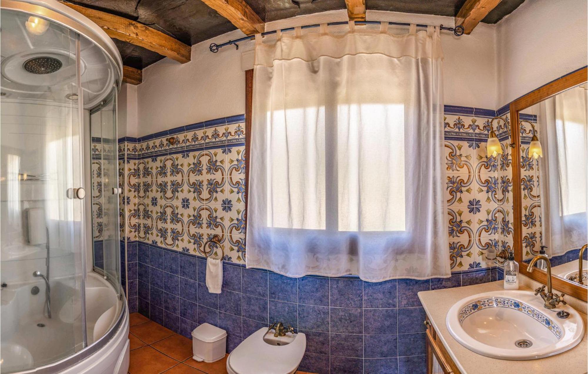 1 Bedroom Lovely Home In Mecina Bombaron Екстер'єр фото